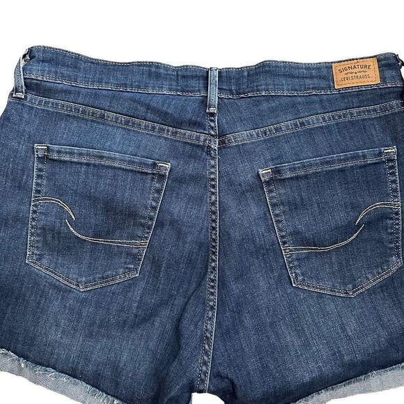 Levi’s signature high rise shorts size 14 - w32 - Picture 5 of 6